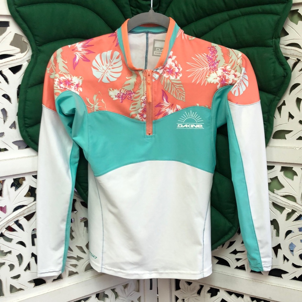 DaKine women’s long sleeve rashguard, size S. White, mint and orange, floral.